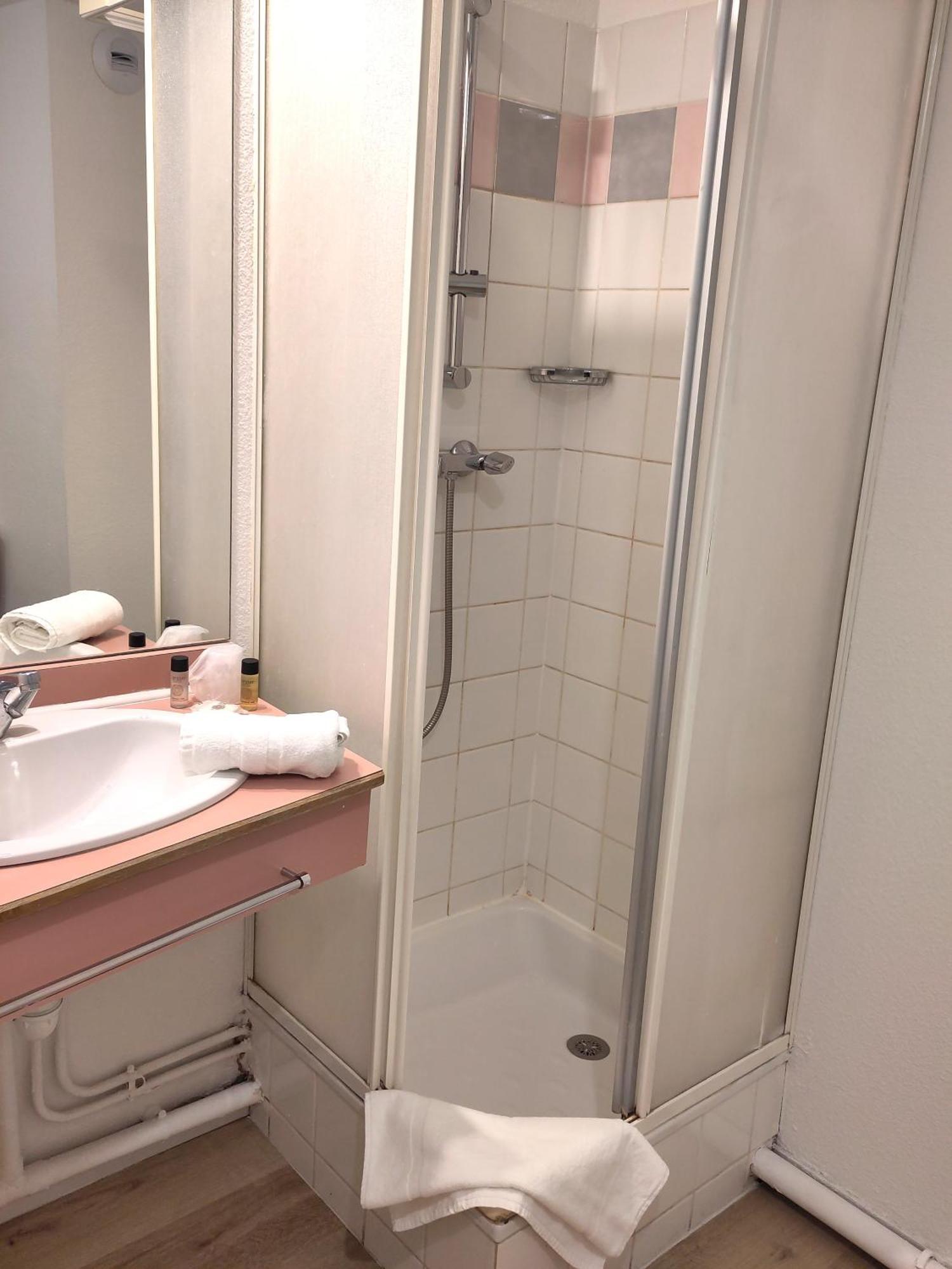 Sejours & Affaires Grenoble Marie Curie Aparthotel Bagian luar foto