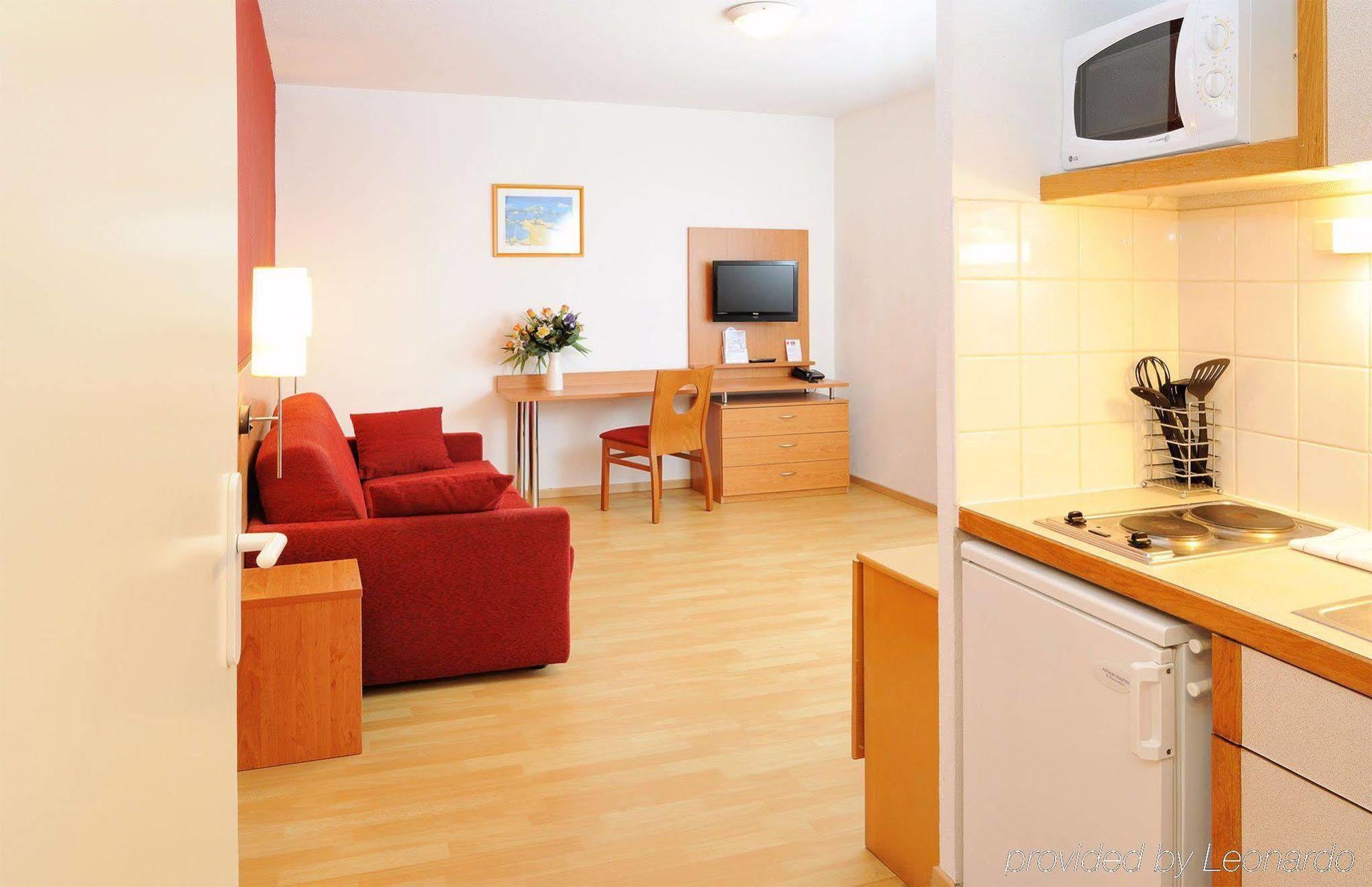 Sejours & Affaires Grenoble Marie Curie Aparthotel Bagian luar foto