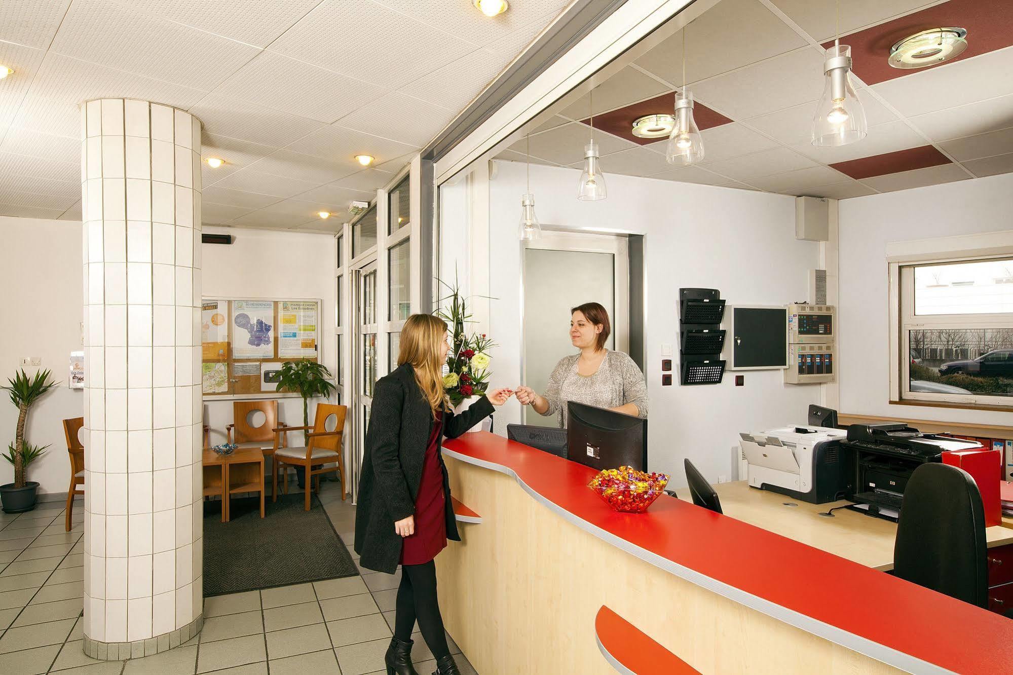 Sejours & Affaires Grenoble Marie Curie Aparthotel Bagian luar foto