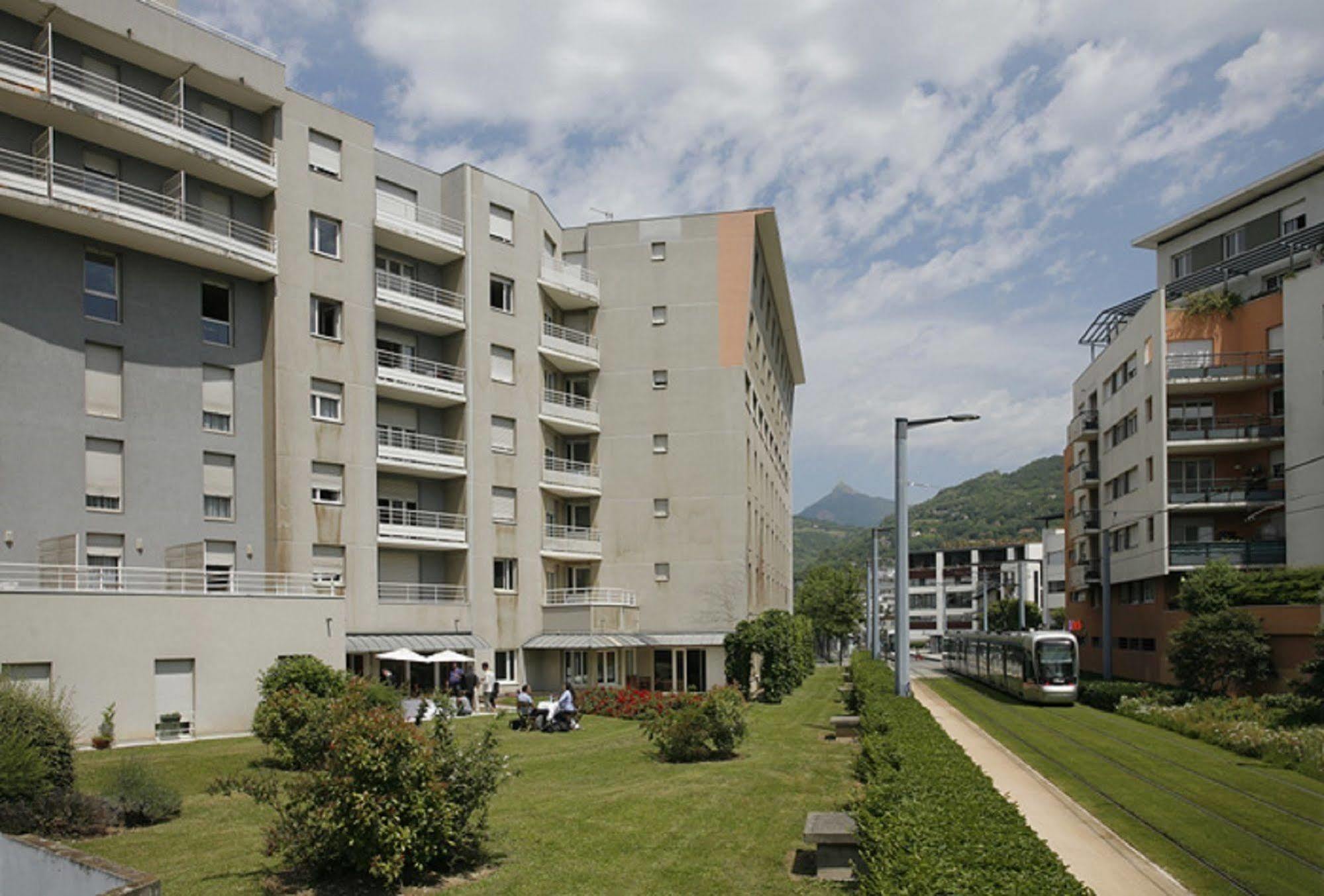 Sejours & Affaires Grenoble Marie Curie Aparthotel Bagian luar foto