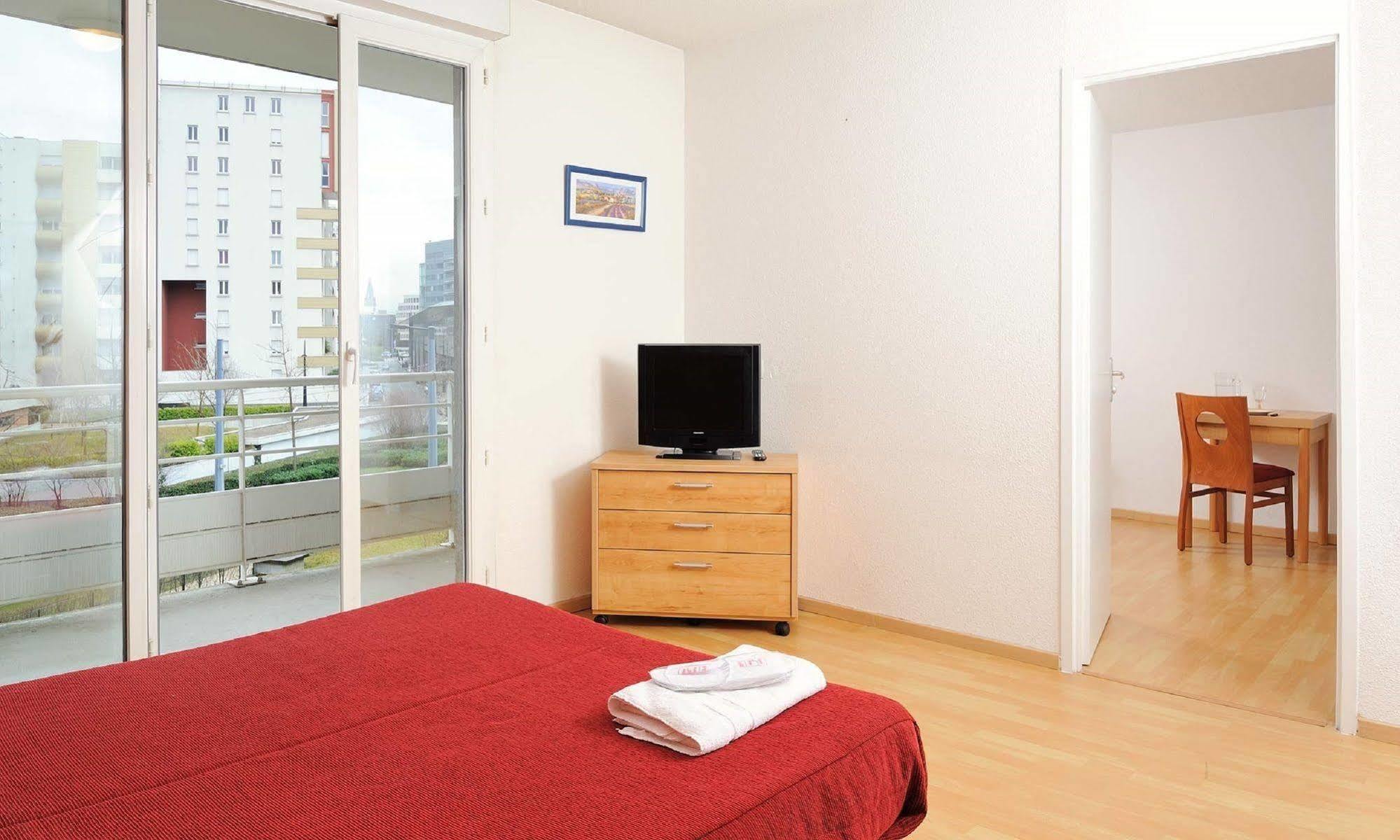 Sejours & Affaires Grenoble Marie Curie Aparthotel Bagian luar foto